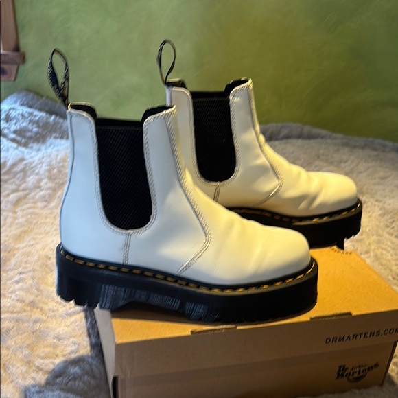 Dr. Martens White platform Chelsea boots - Picture 3 of 5